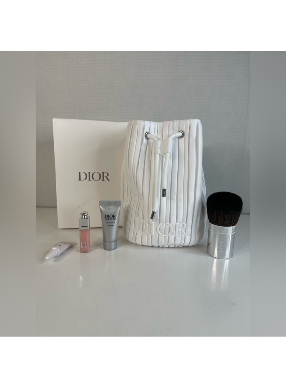 Dior cosmetic bag bundle